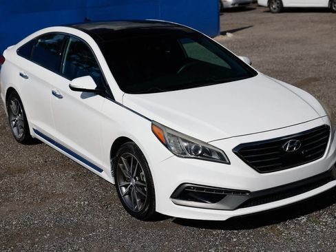 Used 2015 Hyundai Sonata Sport 2.0T w/ Option Group 07 FWD image 9