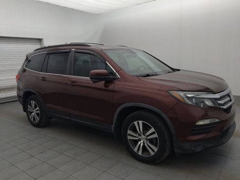 Used 2018 Honda Pilot EX image 11