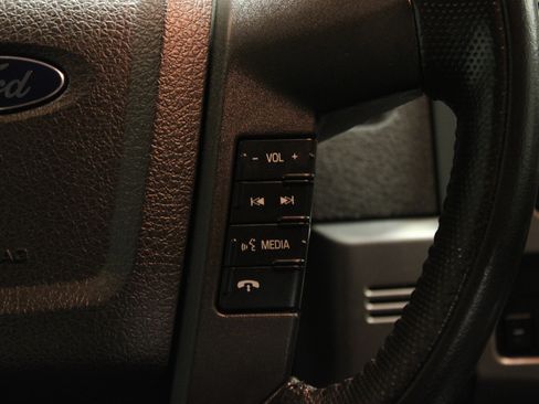 Used 2014 Ford F150 Raptor w/ Equipment Group 801A Luxury image 24