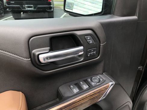 Used 2019 Chevrolet Silverado 1500 High Country w/ Safety Package II image 12