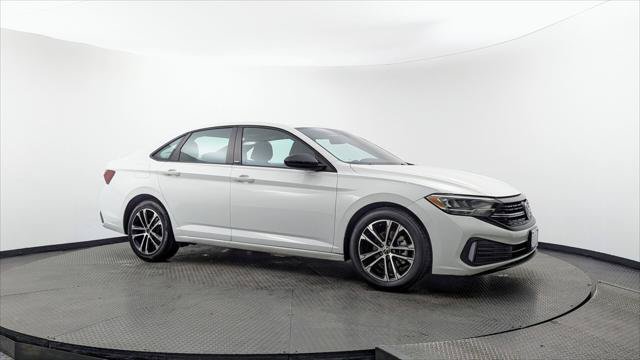 Used 2024 Volkswagen Jetta Sport FWD image 11