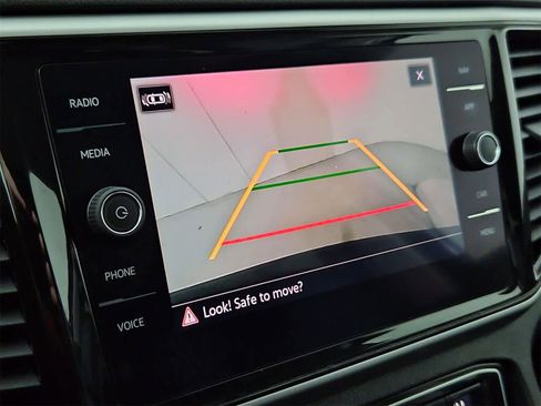 Used 2021 Volkswagen Atlas SEL image 31