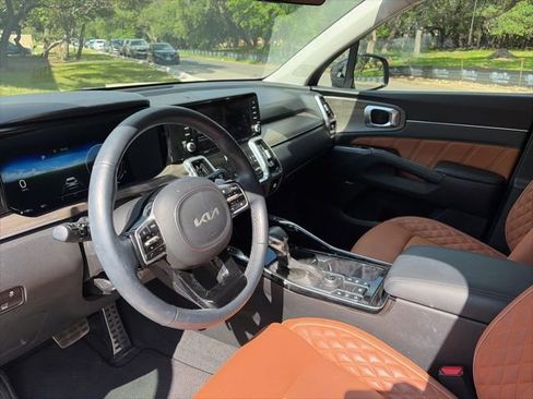 Used 2023 Kia Sorento SX Prestige AWD/4WD image 10