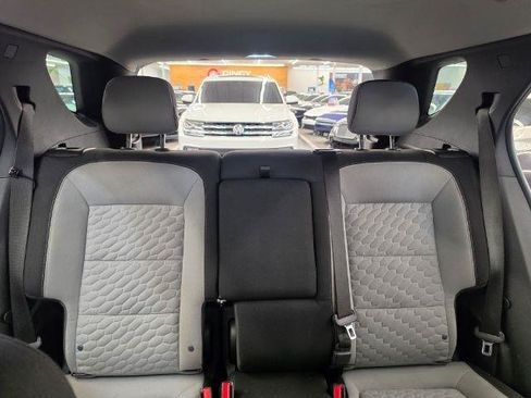 Used 2018 Chevrolet Equinox LS FWD image 35