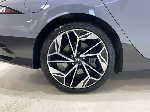 Used 2024 Hyundai Ioniq 6 Limited image 25