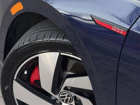 Used 2022 Volkswagen GTI S image 12