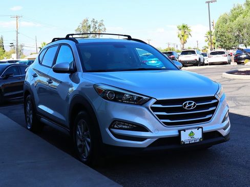 Used 2017 Hyundai Tucson SE w/ SE Popular Package 02 FWD image 14