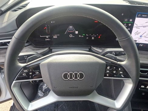 Certified 2025 Audi Q5 Premium w/ Convenience Package image 16