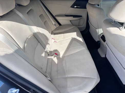 Used 2017 Honda Accord Hybrid Sedan image 8