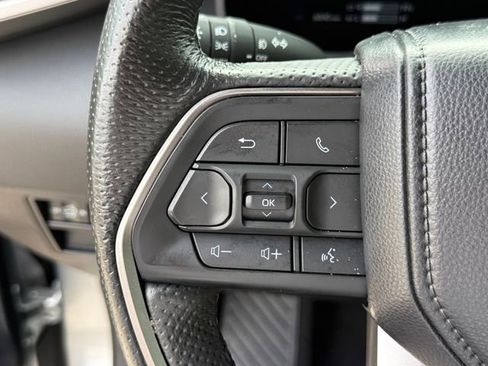 Used 2025 Toyota Tundra Limited RWD image 17