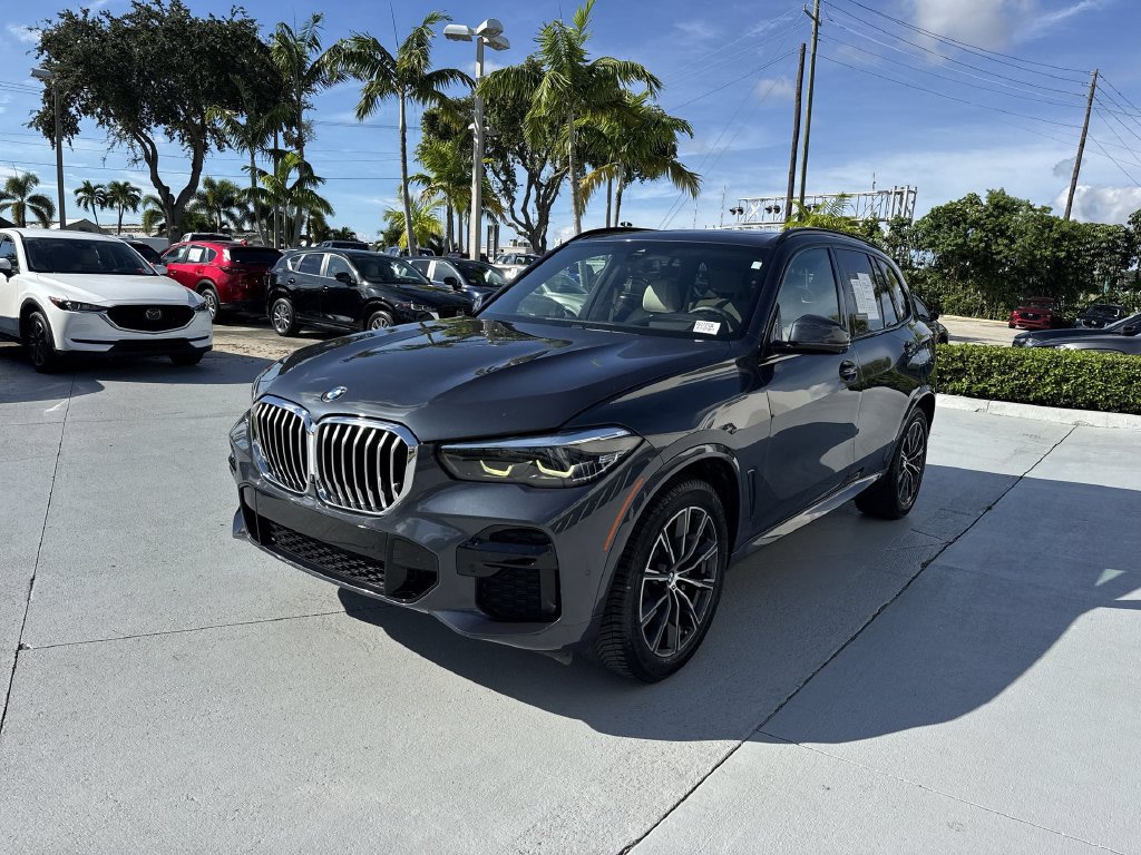 Used 2022 BMW X5 sDrive40i w/ M Sport Package RWD image 9