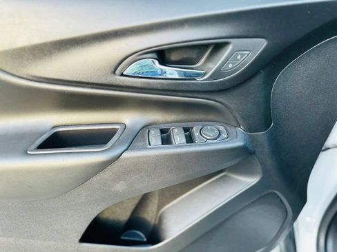 Used 2019 Chevrolet Equinox LT FWD image 7