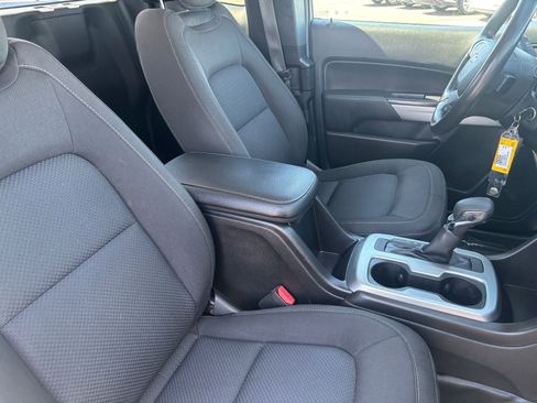 Used 2022 Chevrolet Colorado LT w/ Fleet Safety Package image 15