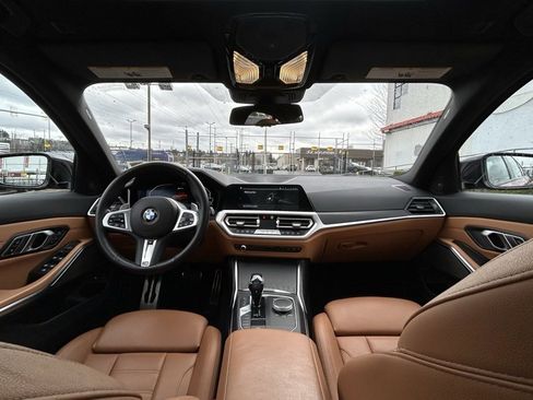 Used 2021 BMW 330e xDrive 330e xDrive w/ M Sport Package image 17