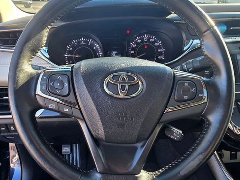 Used 2014 Toyota Avalon XLE Premium image 18