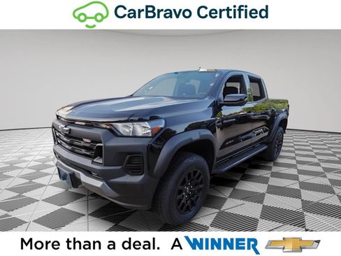 Certified 2023 Chevrolet Colorado Trail Boss w/ Technology Package AWD/4WD image 1