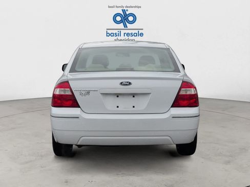 Used 2005 Ford Five Hundred SE image 6