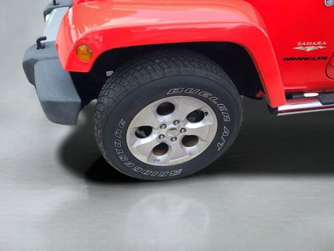 Used 2013 Jeep Wrangler Sahara w/ Mopar Chrome Edition Group AWD/4WD image 9