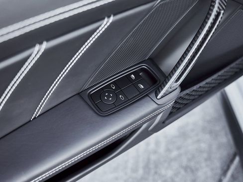 Used 2024 Porsche 911 GT3 RS w/ Extended Leather Package image 33