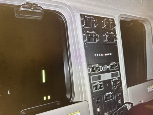 Used 2024 INEOS Grenadier Fieldmaster Edition image 13