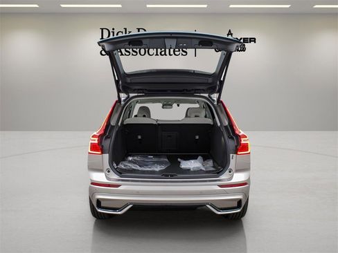 New 2025 Volvo XC60 B5 Plus w/ Protection Package Premier image 15