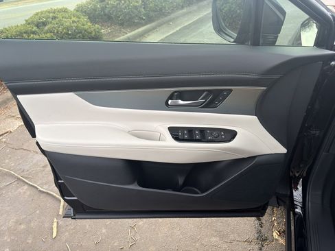 New 2026 Nissan Murano SL image 18