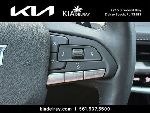 Used 2024 Cadillac XT4 Luxury w/ Cold Weather Package FWD image 29