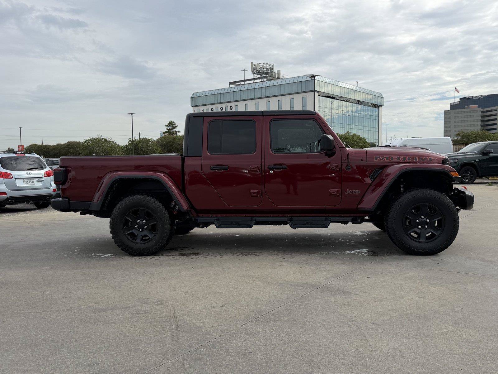 Used 2021 Jeep Gladiator Mojave AWD/4WD image 6