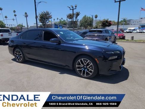 Used 2024 BMW 740i RWD image 2