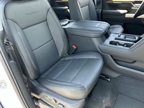 New 2026 GMC Sierra 2500 Denali w/ Technology Package AWD/4WD image 27