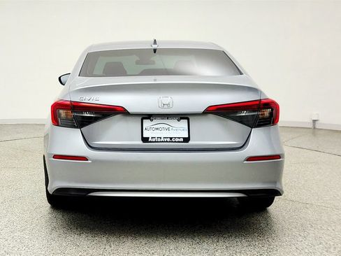 Used 2022 Honda Civic EX image 6