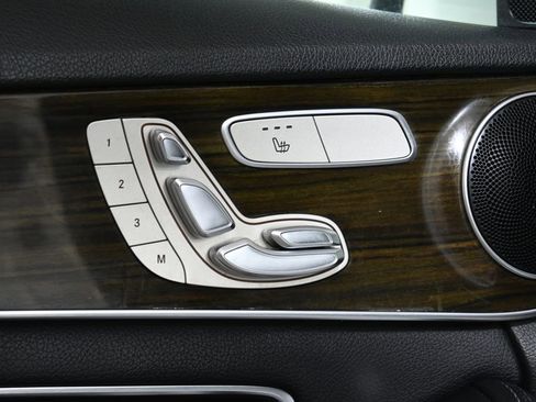 Used 2019 Mercedes-Benz C 300 4MATIC Sedan image 31