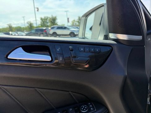 Used 2015 Mercedes-Benz GL 450 4MATIC image 17