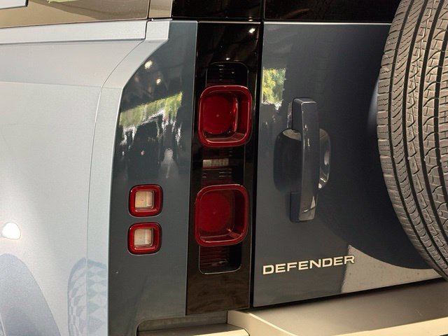 Certified 2025 Land Rover Defender 110 S AWD/4WD image 13