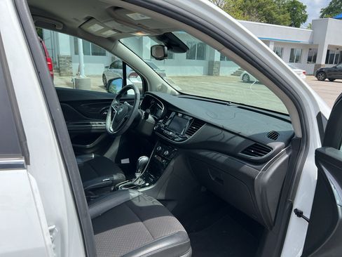 Used 2022 Buick Encore Preferred w/ Safety Package AWD/4WD image 12