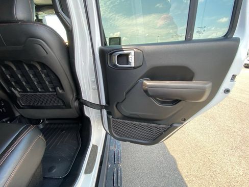 Used 2021 Jeep Gladiator Mojave AWD/4WD image 27