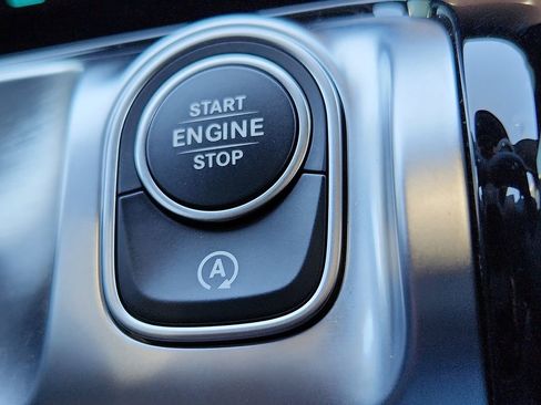 New 2026 Mercedes-Benz GLB 250 image 24