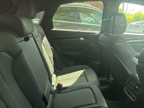 Certified 2023 Audi SQ5 Premium Plus w/ Premium Plus Package AWD/4WD image 9