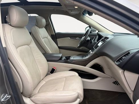 Used 2016 Lincoln MKX Reserve w/ Equipment Group 102A AWD/4WD image 15