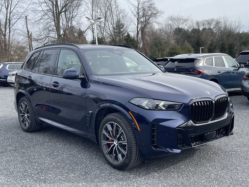 New 2026 BMW X5 xDrive40i w/ M Sport Package image 3