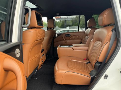 Used 2021 INFINITI QX80 Sensory w/ Cargo Package AWD/4WD image 12