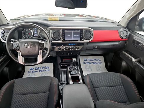 Used 2022 Toyota Tacoma SR5 image 12