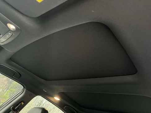 Certified 2023 Nissan Maxima SR w/ Sport Mat Group image 16