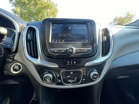 Used 2023 Chevrolet Equinox LS w/ LS Convenience Package FWD image 25