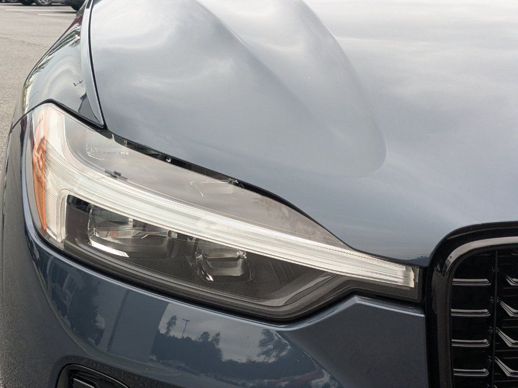 Used 2024 Volvo XC60 B5 Plus w/ Protection Package Premier AWD/4WD image 10