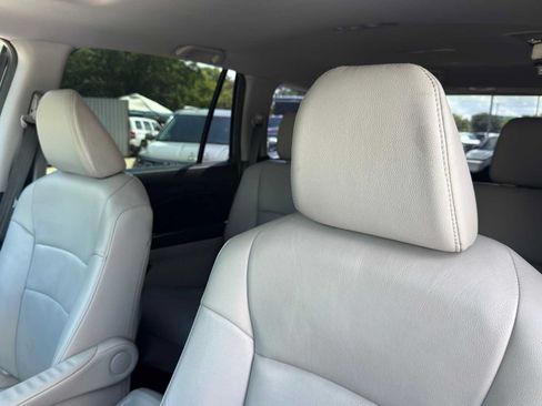 Used 2017 Honda Pilot EX-L image 10