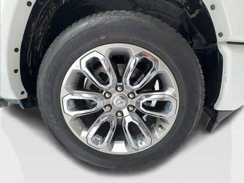 Used 2022 RAM 1500 Laramie w/ Sport Appearance Package image 13