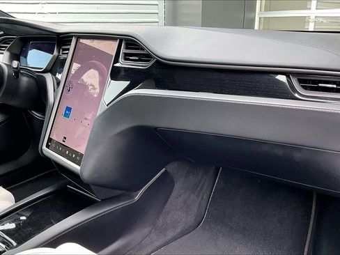 Used 2021 Tesla Model S Long Range image 16