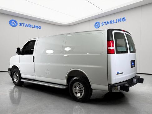 Used 2025 Chevrolet Express 2500 w/ Driver Convenience Package RWD image 6