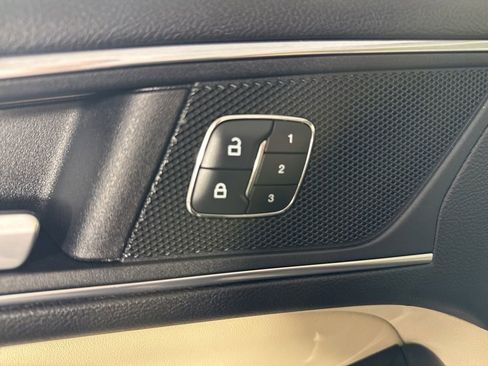 Used 2017 Ford Edge Titanium w/ Equipment Group 302A AWD/4WD image 12